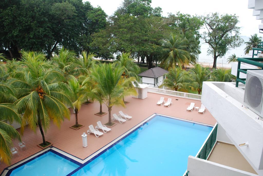 Akar Beach Resort Port Dickson Rum bild