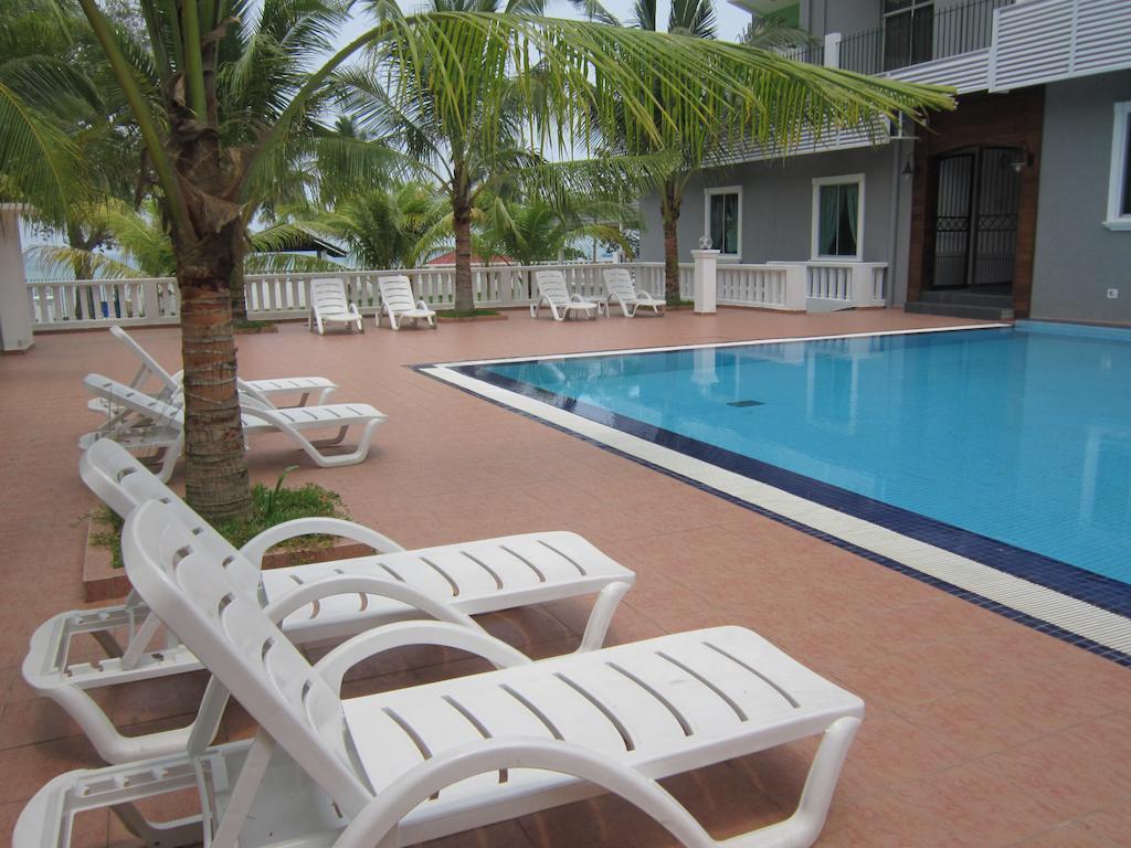 Akar Beach Resort Port Dickson Exteriör bild